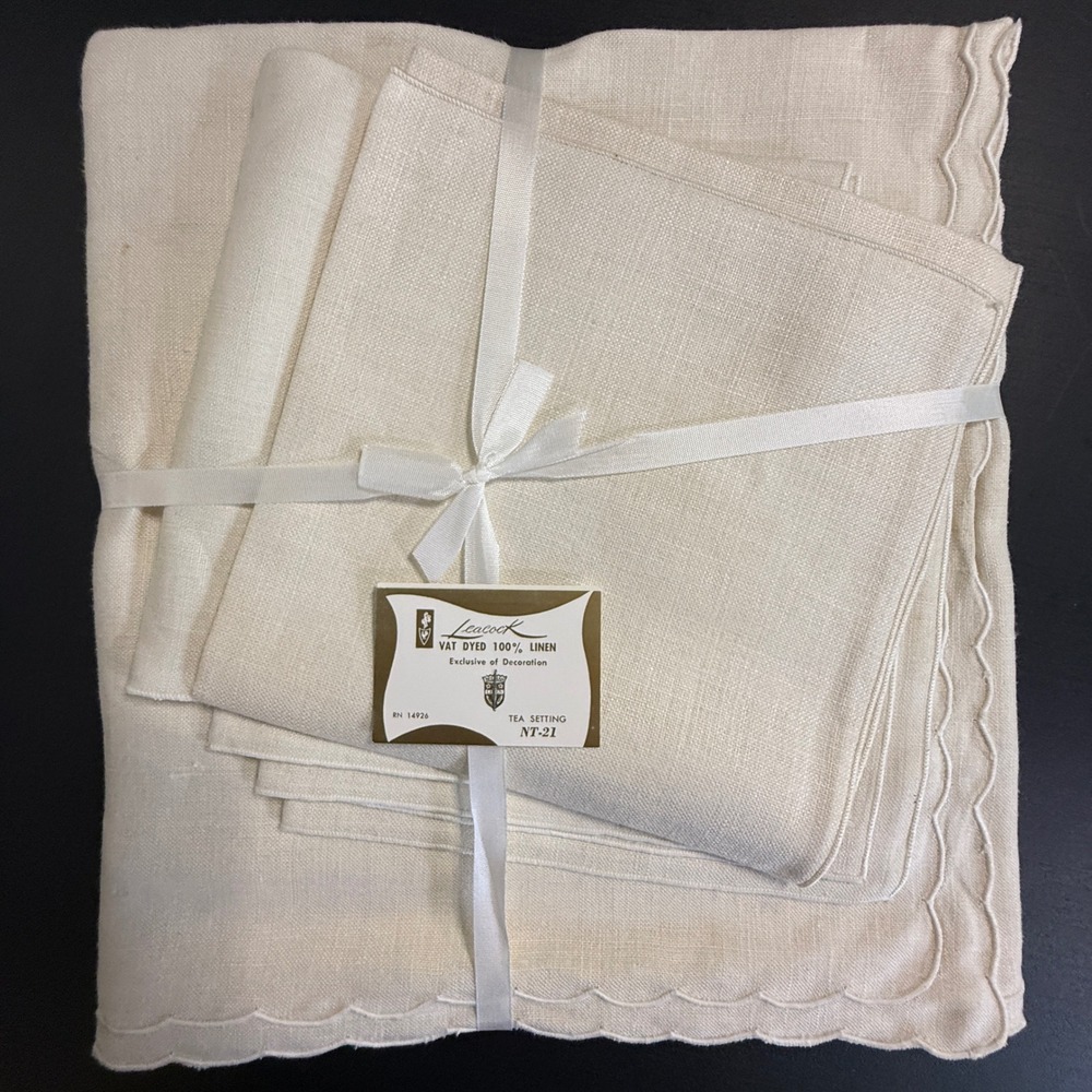 Leacock Tea Setting NT-21 Vintage Cream Linen Tablecloth and Napkins Set